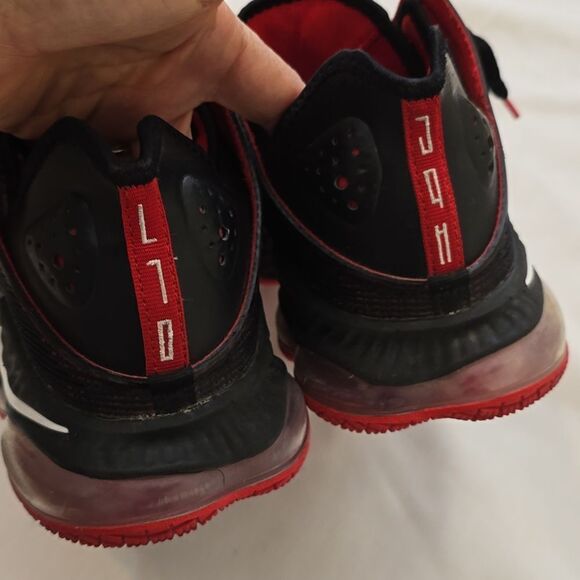 Lebron 19 Low men's 8 - Picture 8 of 8